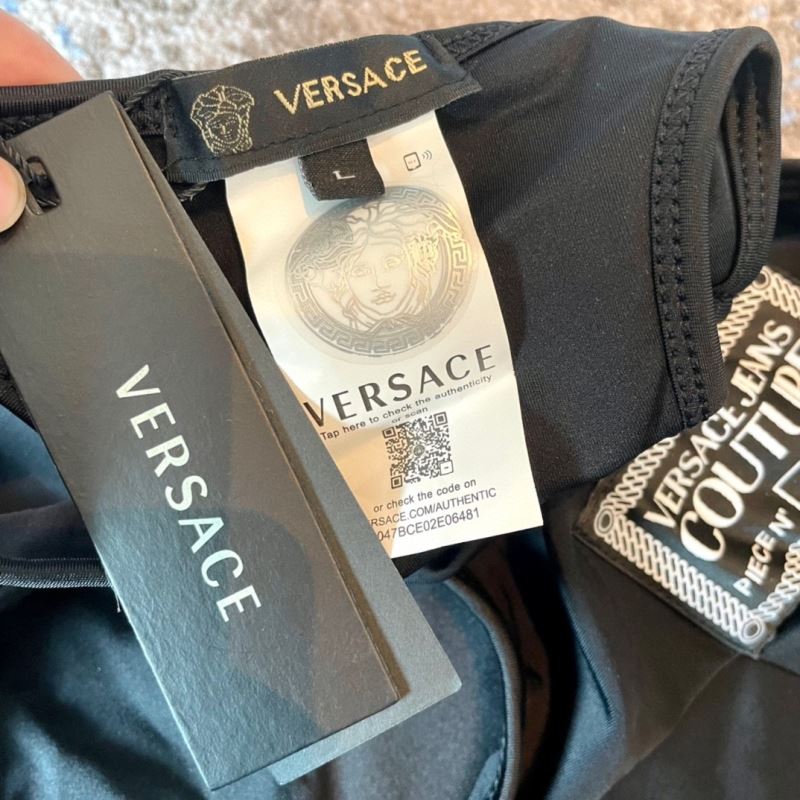 VERSACE